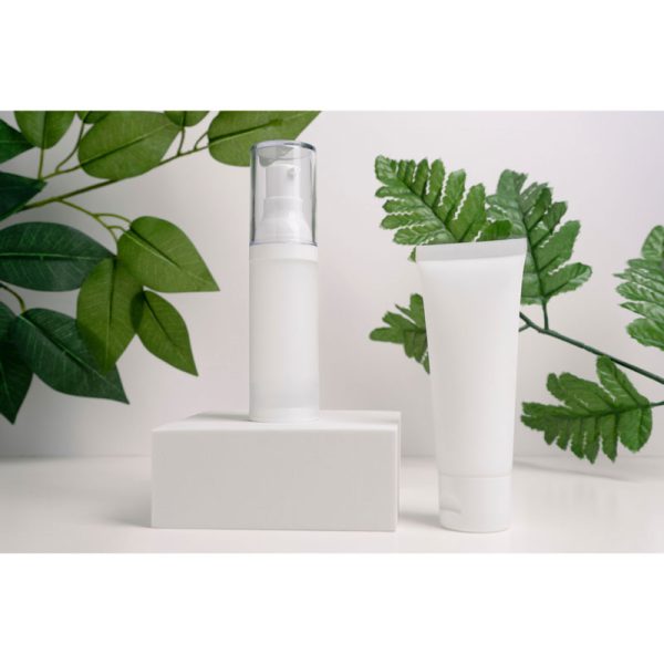 موکاپ محصول آرایشی بهداشتی